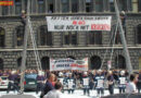 Feuerwehr-Pensionisten „löschten“ vor ÖVP-Zentrale