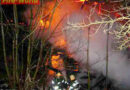 Unbewohntes Bauernhaus stand in Vollbrand