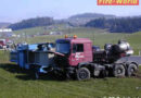 Pkw krachte gegen Tieflader