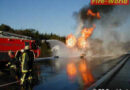 Tankwagen nach Unfall in Flammen (Deutschland)