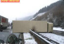 Möbeltransporter blockierte die  Autobahn A9