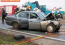 Nö: Pkw prallte frontal gegen Autobus
