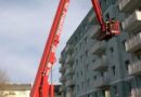Nö: Balkongeländer vom 5. Stock in die Tiefe gestürzt