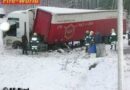 Oö: Bergung eines Sattelschleppers
