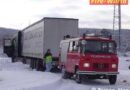 Nö: Bergungen von Lkws aus dem Schnee in Pottschach