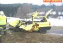 Oö: Pkw kollidierte frontal mit Lkw