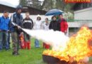 Oö: Schüler übten mit dem Feuerlöscher
