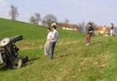 Oö: Bein unter umgestürzten Traktor eingeklemmt
