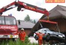 Oö: Fahrerloses Fahrzeug in Bad Goisern abgestürzt