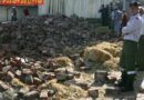 Oö: Feuerwehrleute sprengten 30 Meter Schlot