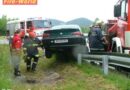 Nö: Mit Pkw auf der Leitschiene gelandet