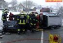Oö: Verkehrsunfall mit eingeklemmter Person auf der B156