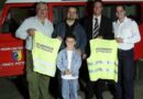 Nö: 50 Warnwesten für die Feuerwehr gesponsert