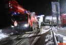 Nö: Lkw bei dichtem Schneefall gegen die Fahrtrichtung auf der A21