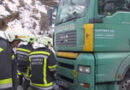 Nö: Lkw-Bergungseinsätze für Amstettener Kranfahrzeug