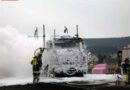 Nö: Mit Styropor beladener LKW in Vollbrand