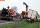 Oö: Schwerer Verkehrsunfall zwischen Lkw und Pkw