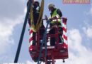 Nö: Pkw gegen Laternenmast & Ölspur in Maria Enzersdorf
