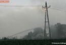 Oö: Hochspannungsleitungsmast in Alkoven in Flammen