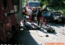 Nö: Menschenrettung nach Frontalkollision zwischen Lkw und Pkw