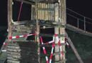 Nö: Vandalen setzen Kletterturm in Brand