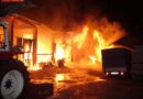 Oö: Lagerhalle in Unterach stand in Vollbrand