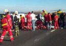 Nö: Verkehrsunfall mit 9 Sitzer-Bus mit Menschenrettung bei Grafenwörth