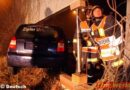Oö: Unfall bei Eisglätte in Marchtrenk – Pkw auf Bahngleis
