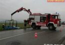 Nö: Pkw-Bergung mit Kran nach Unfall bei St. Valentin