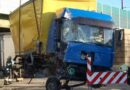 Nö: Schwerer Lkw-Unfall auf der A1 bei St. Valentin (Eisenbahnbrücke)