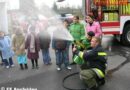 Oö: Die Ansfeldener Feuerwehr im Kindergarten