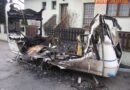 Nö: Wohnwagen in Wiener Neustadt wurde ein Raub der Flammen