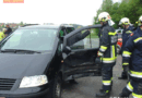 Oö: Menschenrettung nach Verkehrsunfall in Eggelsberg