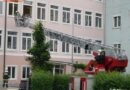 Oö: Räumungsübung Volksschule II  in Attnang-Puchheim