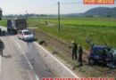 Oö: Pkw landet nach Unfall auf Gleisen