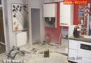 Oö: Brand einer Eisengroßhandlung – Erste Löschhilfe des Hausmeisters erfolglos