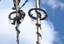 Oö: Höhenrettergruppeneinsatz am Maibaum in Wendling