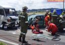 Oö: Lenker bei Verkehrsunfall auf B127 eingeklemmt