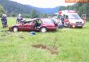 Stmk: Pkw knickt Telefonmasten ab-Lenkerin schwer verletzt