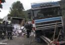 Stmk: Lkw-Zug bei Schladming in Baustelle gerast