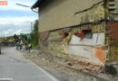 Oö: Lkw in Steinfelden gegen Hausmauer gekracht