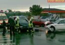 Nö: Feuerwehr-Warndreieck bei Unfallaufräumarbeiten 2x überfahren