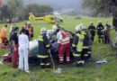Oö: Pkw gegen Baum – Zwei Personen eingeschlossen (Micheldorf)