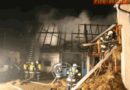 Nö: Pkw-Brand nach Schweißarbeiten führte zu Bauernhofgroßfeuer