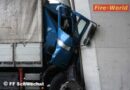 Nö: LKW raste gegen Brückensteher