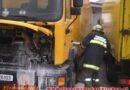 Oö: Brand im Post-Lkw-Motorraum in Hartkirchen