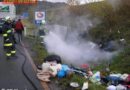 Oö: Hausrat auf Pkw-Anhänger während Fahrt auf A1 bei Mondsee in Brand geraten