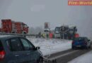 Stmk: Lkw auf Schneefahrbahn quer gestellt -> Lenker verletzt