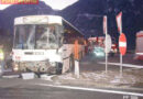Tirol: Bus gegen Lkw in Silz
