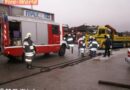 Oö: Regenrinne riss Lkw-Tank auf -> Feuerwehr 2x im Einsatz